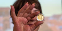 foto - zlatá pamětní mince Mikulov 000