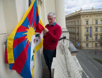 foto - Tibet, vyvěšení vlajky, krajský úřad JMK, výročí povstání 02.jpeg
